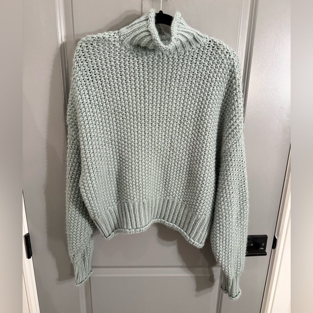 H&M sweater